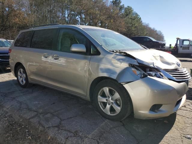 2015 Toyota Sienna LE