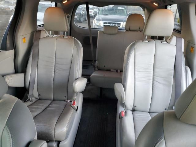 2011 Toyota Sienna XLE