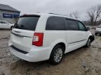 2015 Chrysler Town & Country Touring L