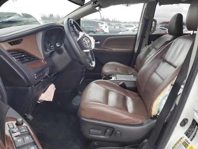 2016 Toyota Sienna XLE