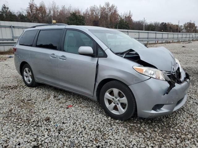 2015 Toyota Sienna LE