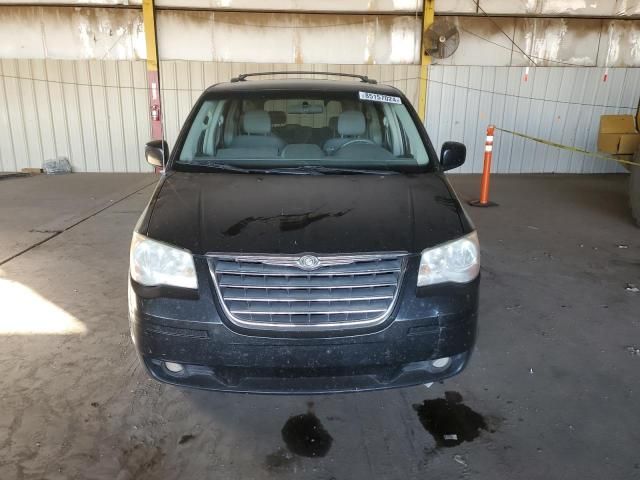 2010 Chrysler Town & Country Touring