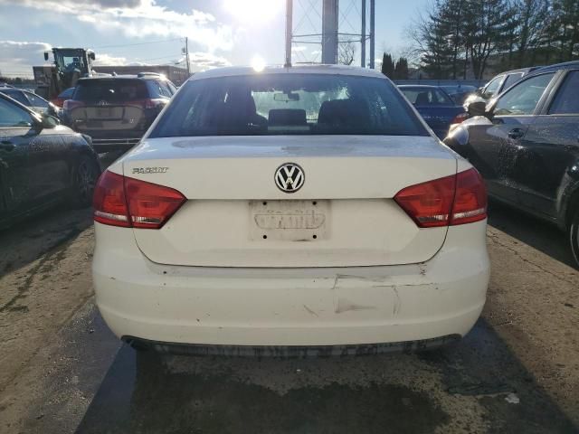 2013 Volkswagen Passat S