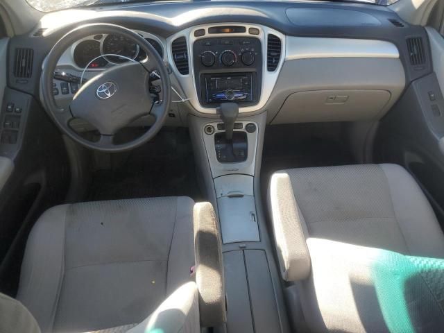 2004 Toyota Highlander Base