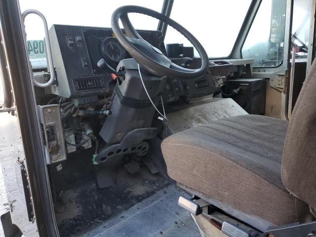 2009 Freightliner Chassis M Line WALK-IN Van