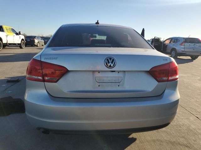 2015 Volkswagen Passat S