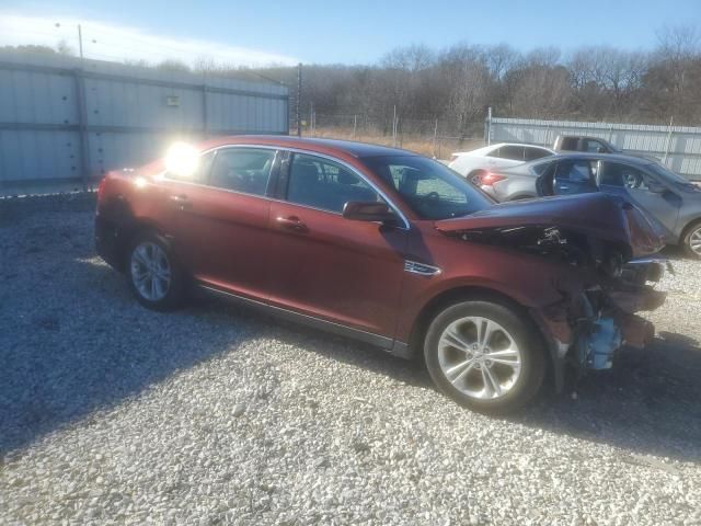 2016 Ford Taurus SEL