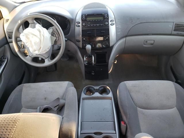 2006 Toyota Sienna CE