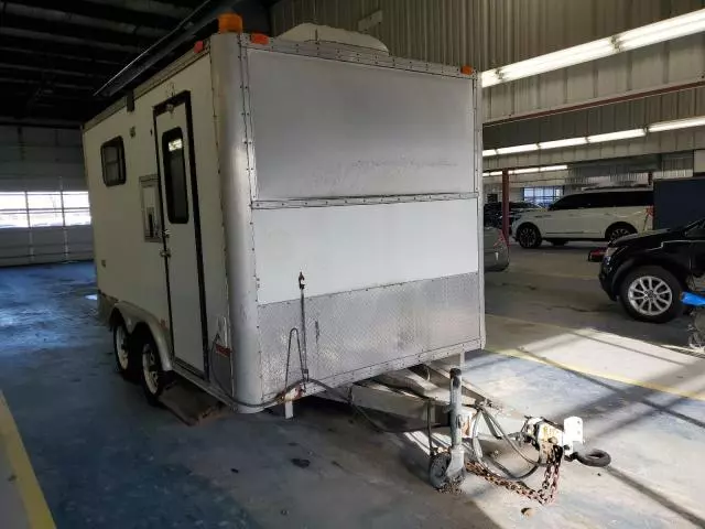 2000 Coachmen Trailer