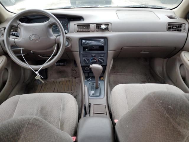 2000 Toyota Camry LE