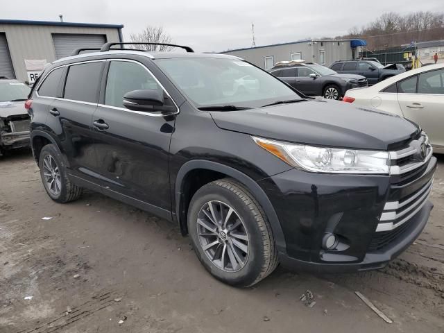 2019 Toyota Highlander SE