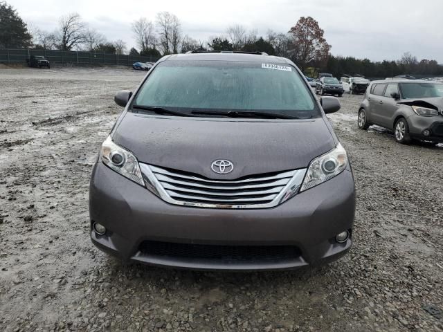 2012 Toyota Sienna XLE