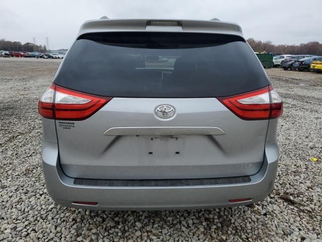 2015 Toyota Sienna LE