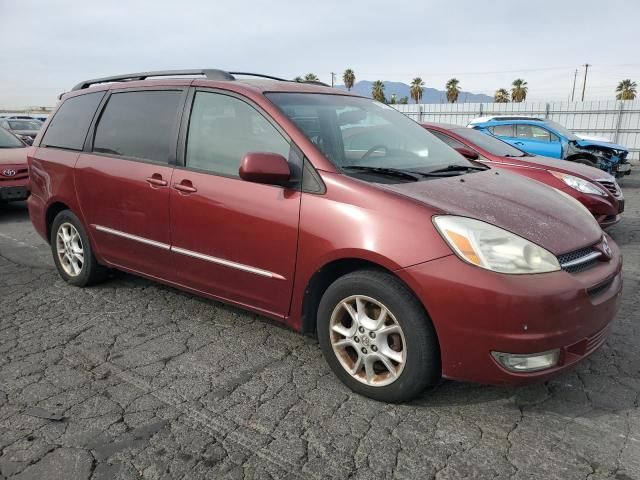 2004 Toyota Sienna XLE