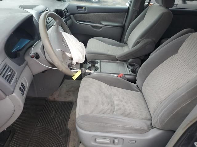 2008 Toyota Sienna CE