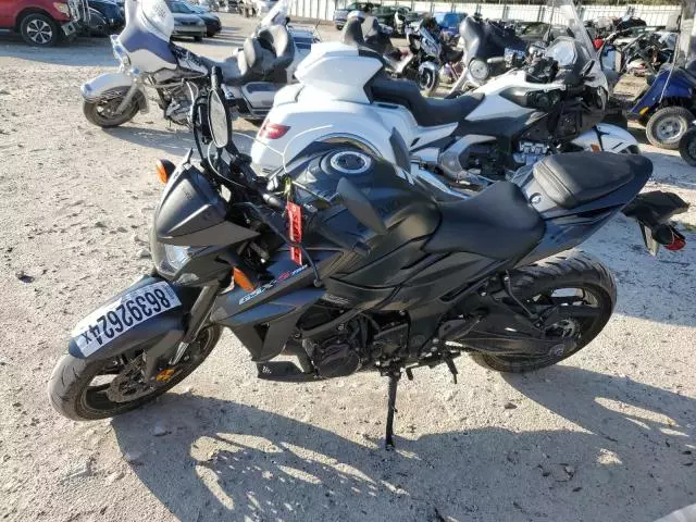 2022 Suzuki GSX-S750 M