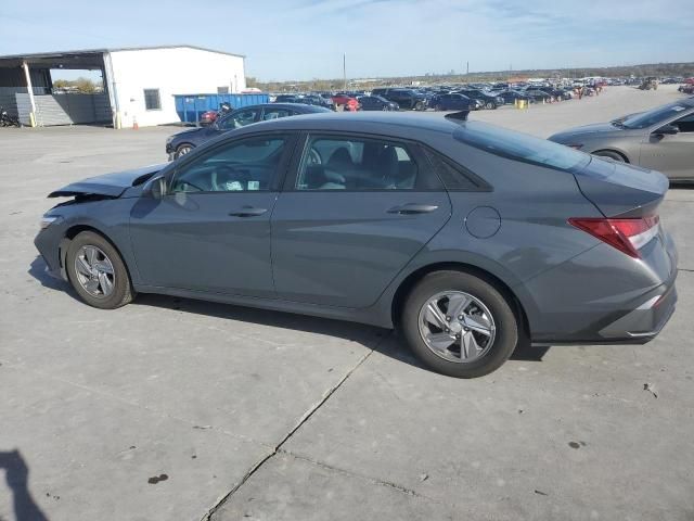 2024 Hyundai Elantra SE