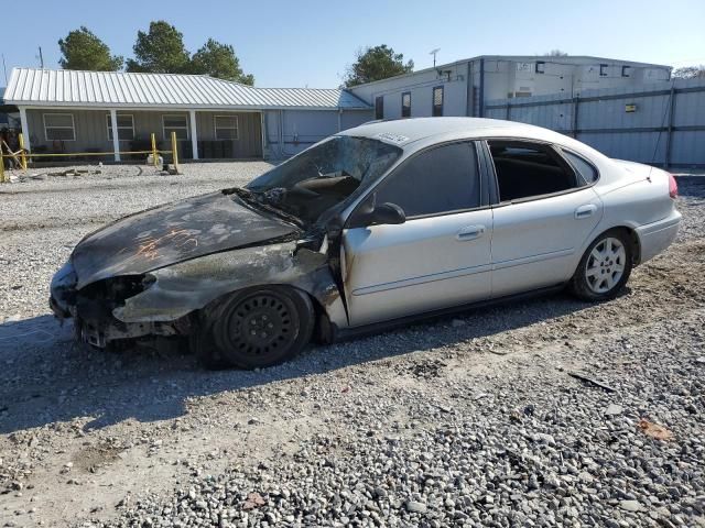 2005 Ford Taurus SE