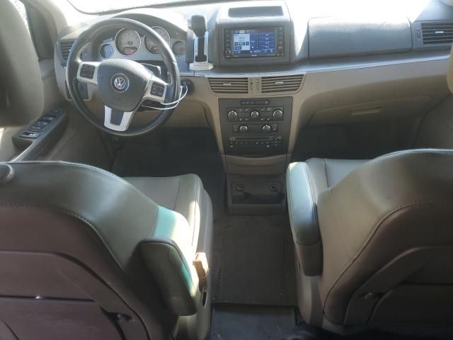 2012 Volkswagen Routan SE