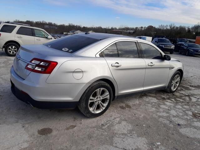 2015 Ford Taurus SE