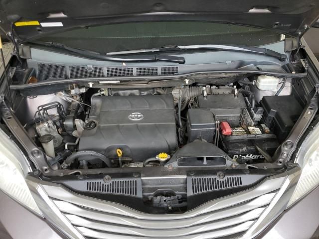 2012 Toyota Sienna XLE