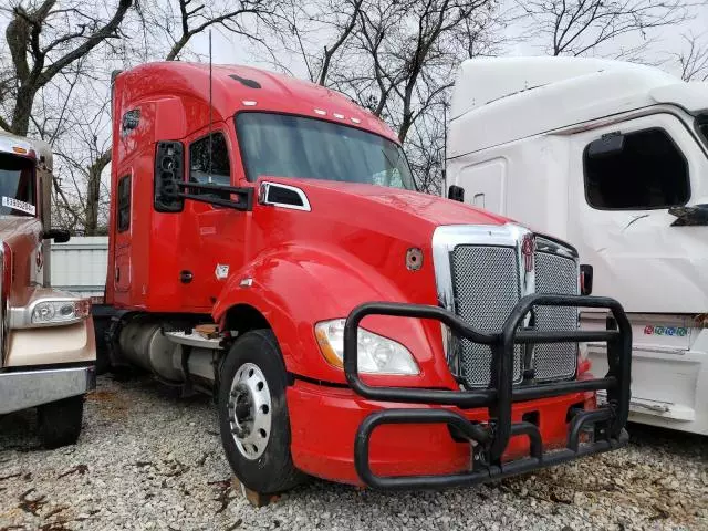 2019 Kenworth Construction T680