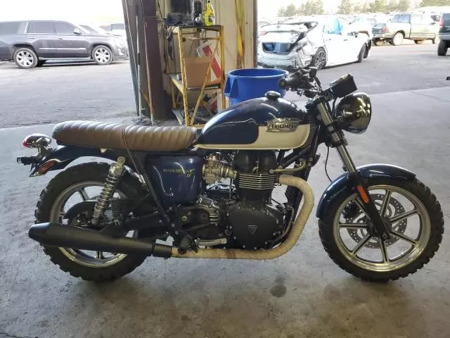 2012 Triumph 2012 Triumph Motorcycle Bonneville