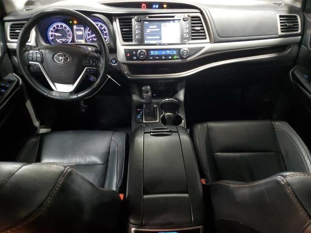 2018 Toyota Highlander SE