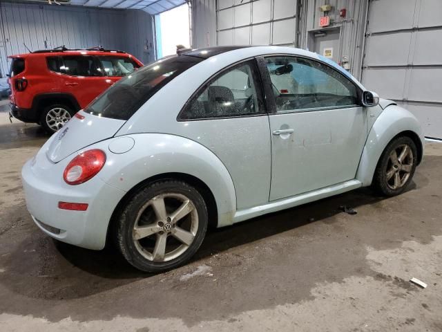 2010 Volkswagen New Beetle