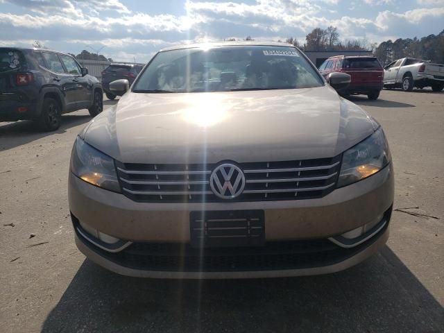 2015 Volkswagen Passat SEL