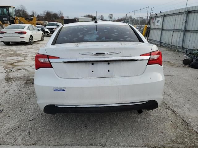 2013 Chrysler 200 Touring