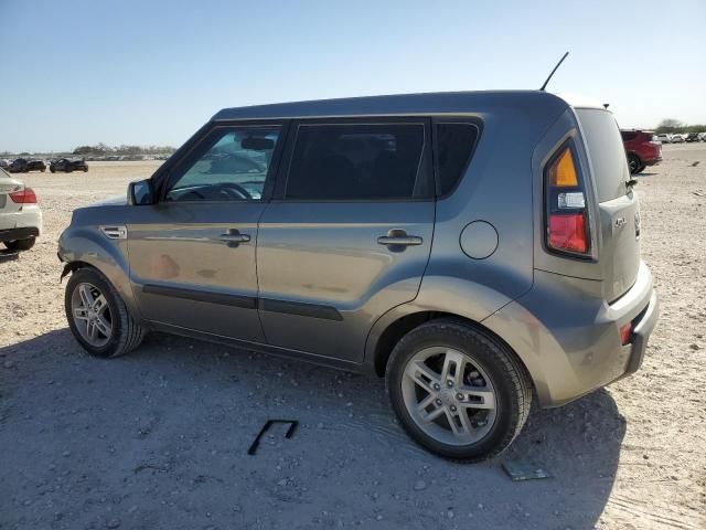 2011 KIA Soul +