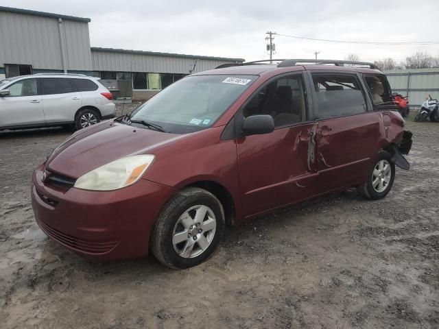 2005 Toyota Sienna CE