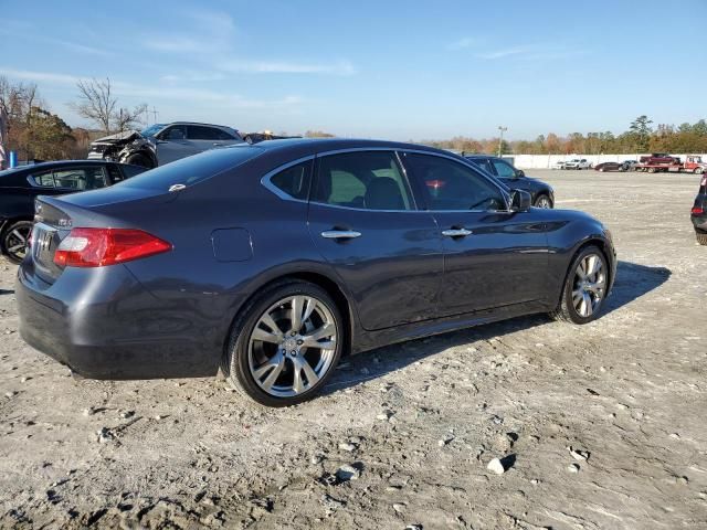 2011 Infiniti M56