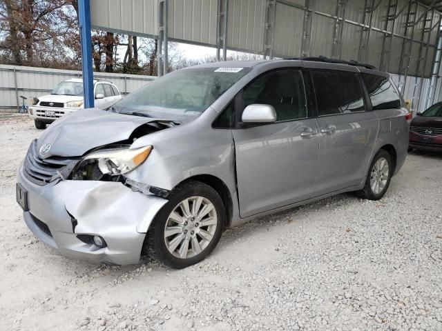 2013 Toyota Sienna XLE