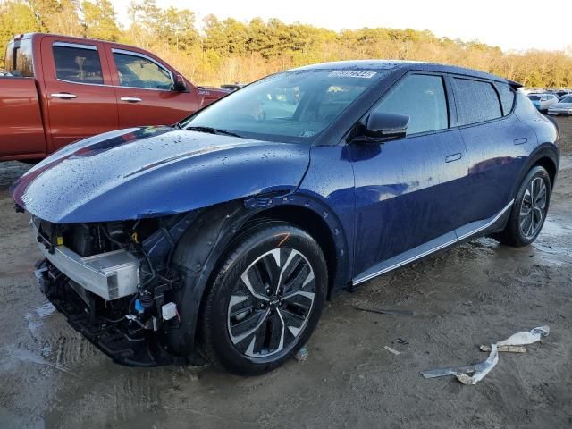 2024 KIA EV6 Light