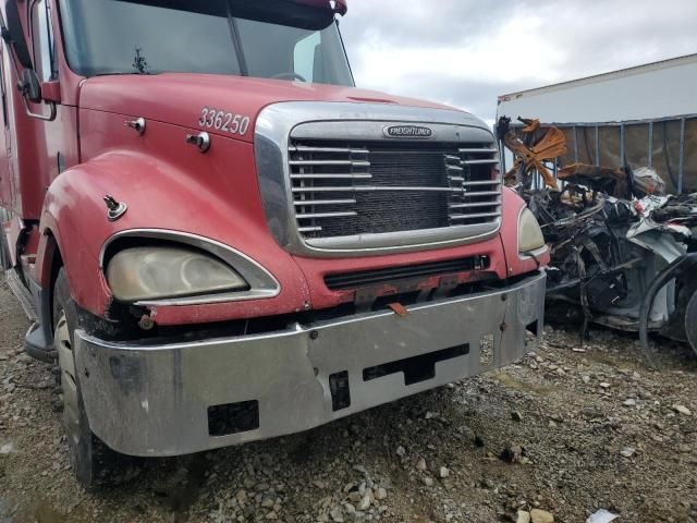 2001 Freightliner Conventional Columbia