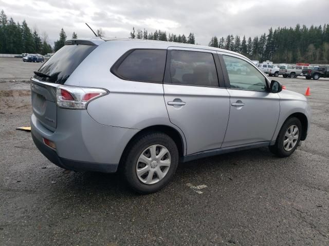 2014 Mitsubishi Outlander ES