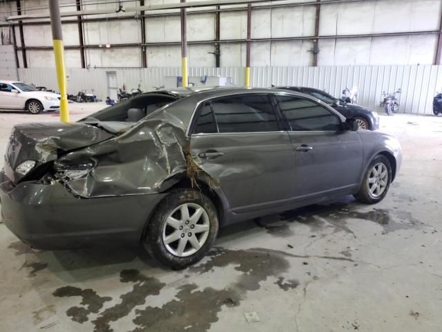 2005 Toyota Avalon XL