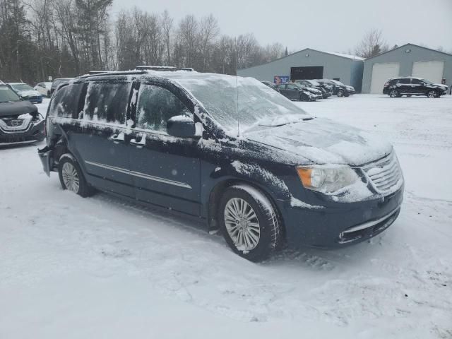 2015 Chrysler Town & Country Touring L