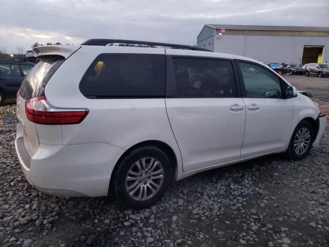 2015 Toyota Sienna XLE