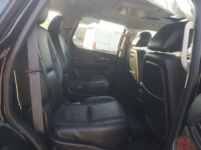 2011 Cadillac Escalade Luxury