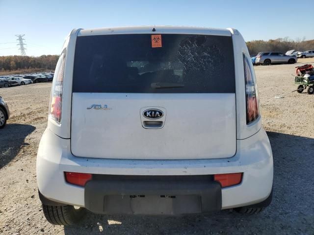 2010 KIA Soul +