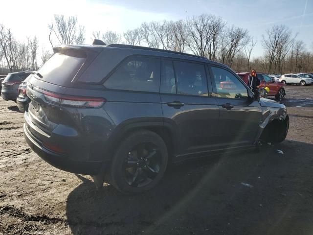 2024 Jeep Grand Cherokee Laredo