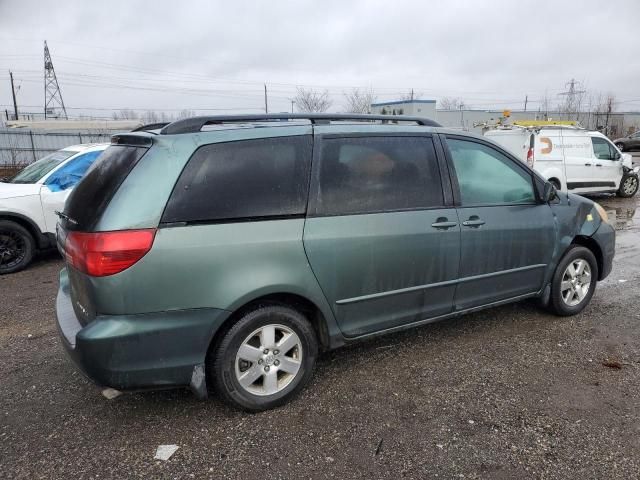 2005 Toyota Sienna CE