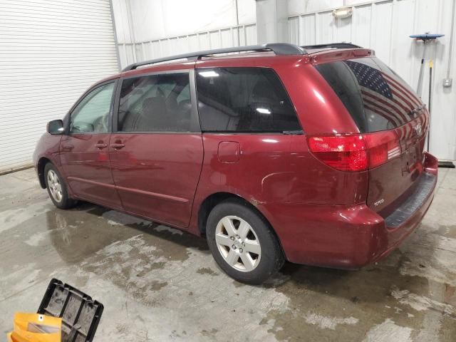 2004 Toyota Sienna XLE