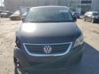 2010 Volkswagen Routan SE