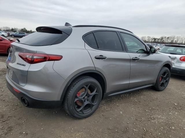 2018 Alfa Romeo Stelvio Sport