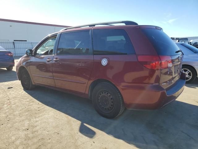 2004 Toyota Sienna CE