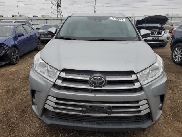 2017 Toyota Highlander SE